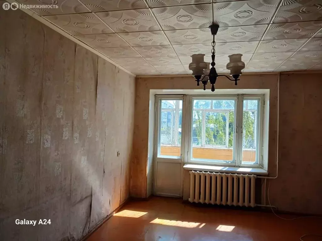 3-комнатная квартира: Канаш, Канашская улица, 4 (64.2 м) - Фото 1