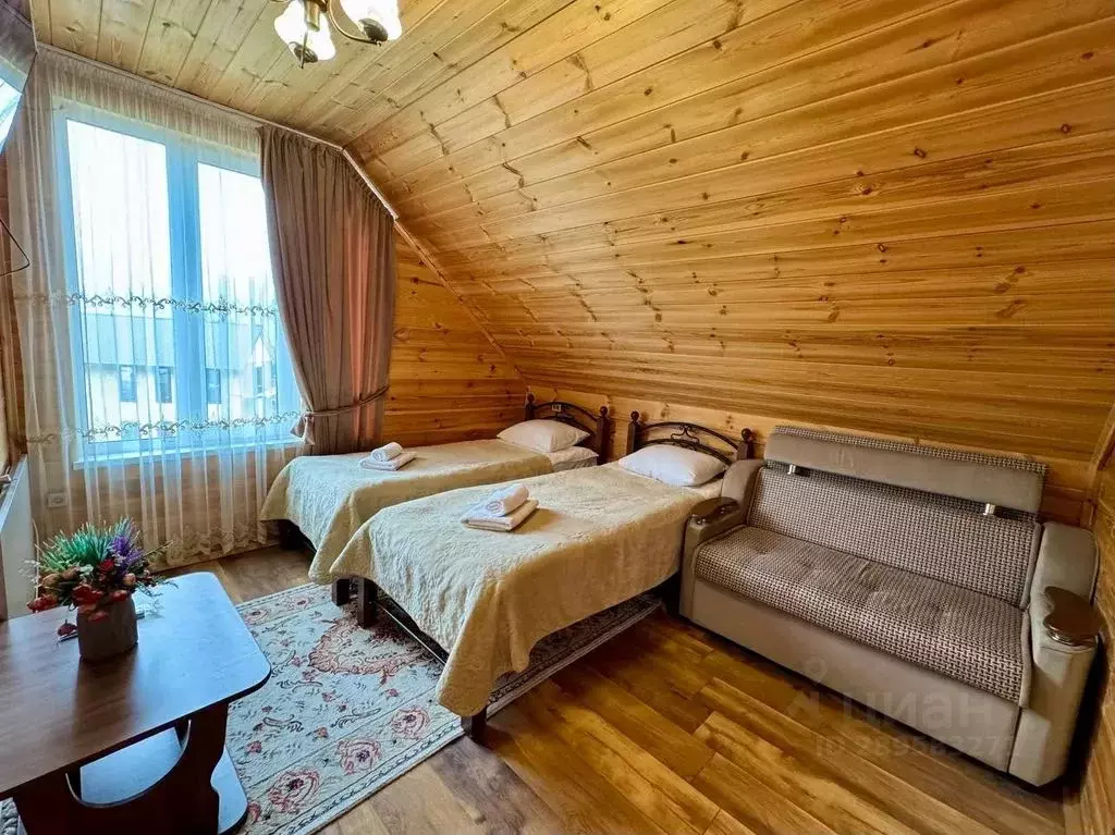 Комната Карачаево-Черкесия, Зеленчукский район, с. Архыз ул. ... - Фото 1