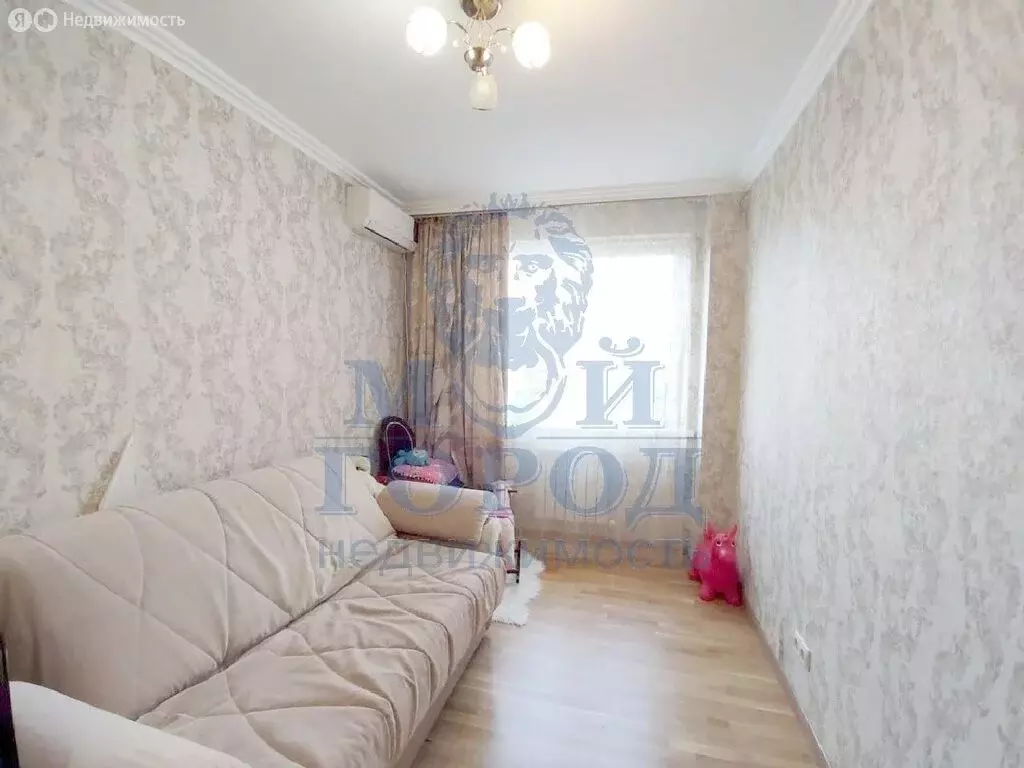 2-комнатная квартира: Батайск, улица Кирова, 26А (65 м) - Фото 0