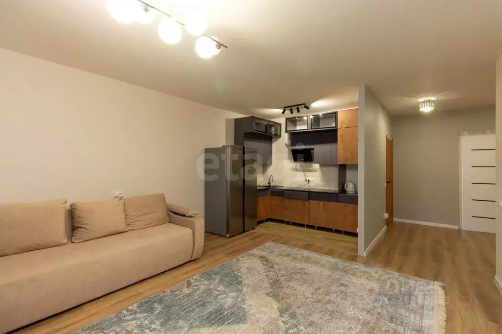 3-к кв. Красноярский край, Красноярск ул. Ерофеевская, 2 (80.0 м) - Фото 1