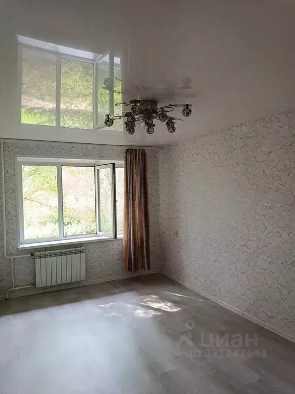 1-к кв. Хакасия, Черногорск ул. Чапаева, 37 (30.1 м) - Фото 1