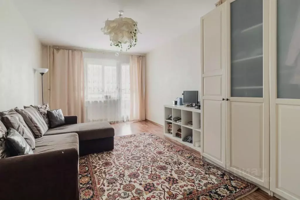 3-к кв. Санкт-Петербург ул. Маршала Казакова, 68к1 (87.0 м) - Фото 0