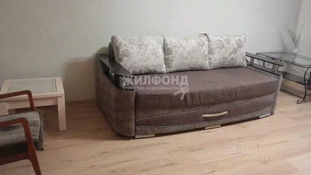 1-к кв. Новосибирская область, Новосибирск Шлюз мкр, ул. Вахтангова, ... - Фото 0