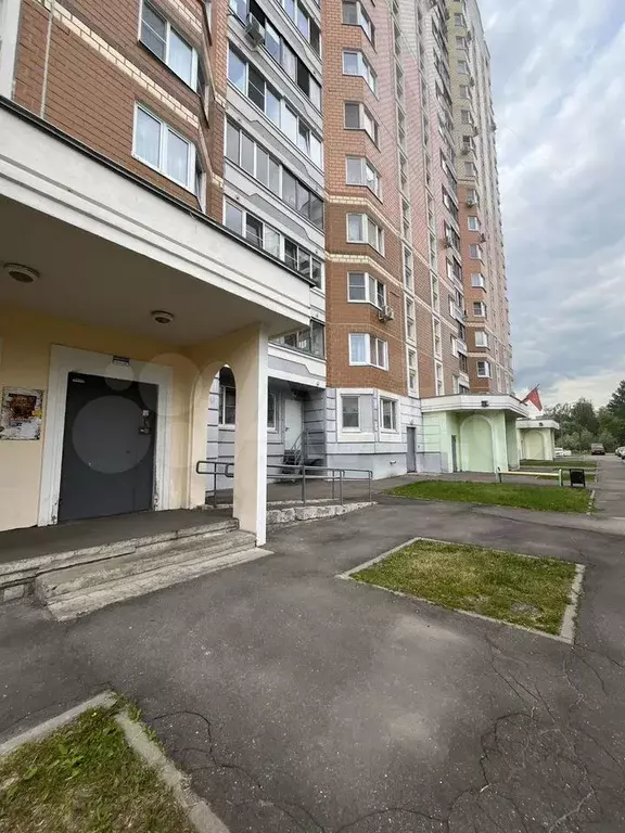 1-к. квартира, 42 м, 15/17 эт. - Фото 0