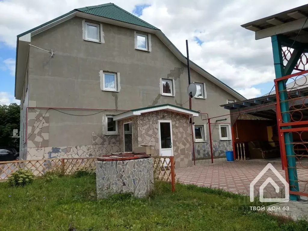 Дом в Самарская область, Кинель-Черкассы с/пос, с. Кинель-Черкассы  ... - Фото 1