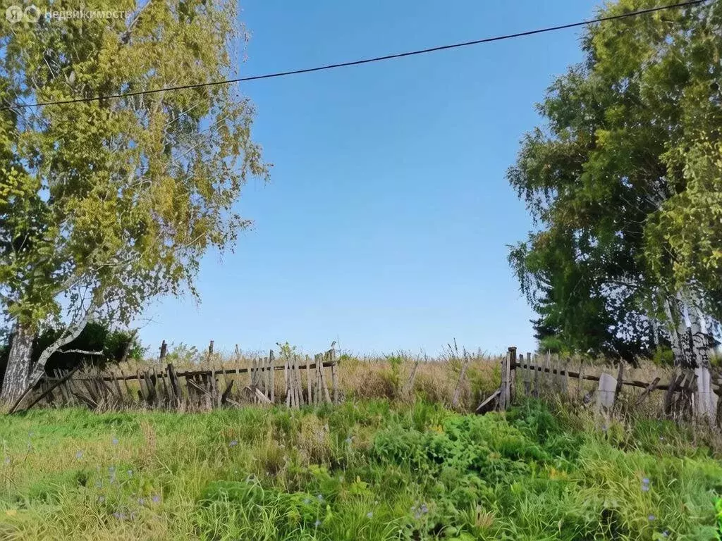 Участок в село Арсланово, Первомайская улица, 15 (21 м) - Фото 1