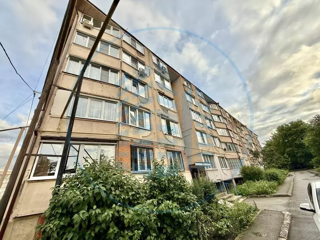 2-к кв. Ставропольский край, Ессентуки ул. Маяковского, 17 (50.9 м) - Фото 0