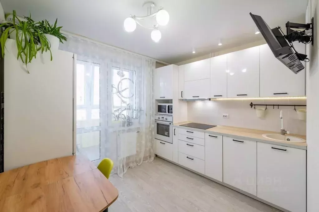 2-к кв. Кировская область, Киров ул. Анжелия Михеева, 16 (51.4 м) - Фото 1