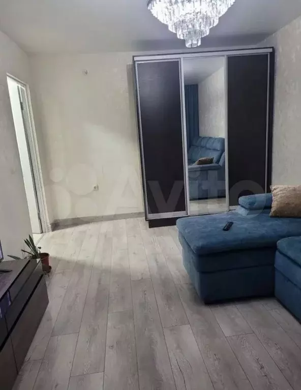 1-к. квартира, 37 м, 5/5 эт. - Фото 0