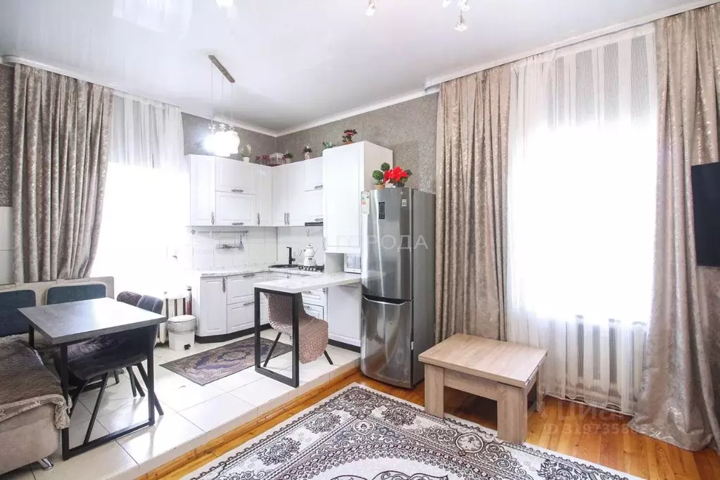 Дом в Алтайский край, Барнаул ВРЗ мкр, ул. 8 Марта, 36 (242 м) - Фото 0