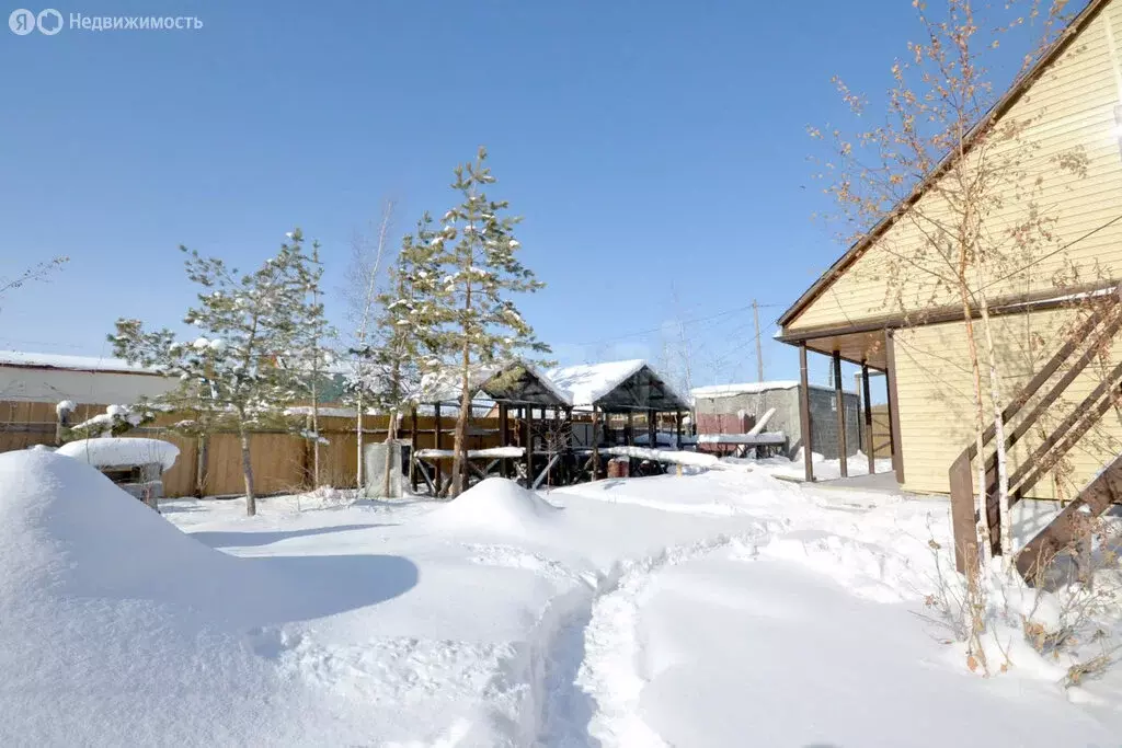 Дом в Якутск, улица Окружная Дорога (126.9 м) - Фото 1