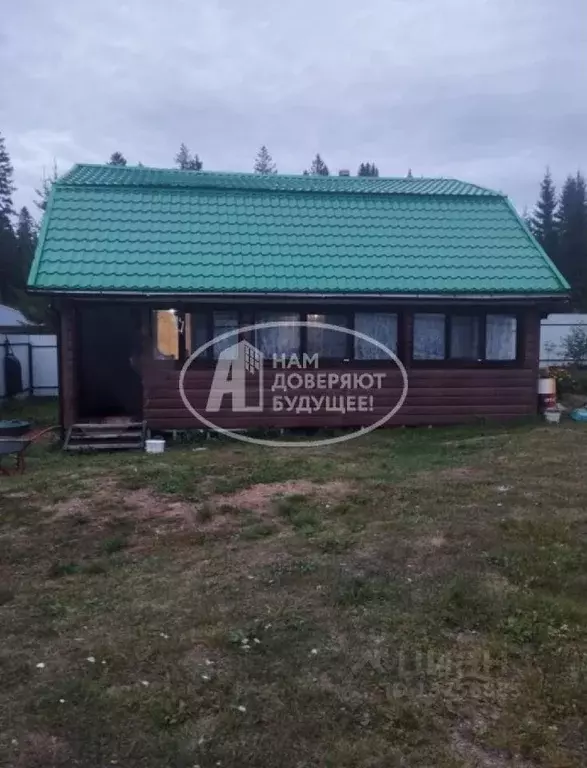 Дом в Пермский край, Добрянка ул. Строганова (100 м) - Фото 1