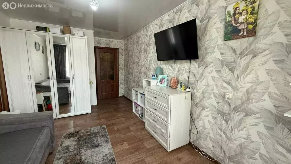 3-комнатная квартира: Белогорск, улица Ленина, 10 (51.6 м) - Фото 1
