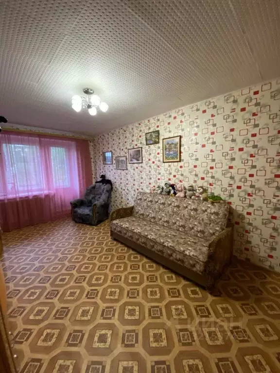3-к кв. Кировская область, Кирово-Чепецк просп. Кирова, 9 (60.0 м) - Фото 1