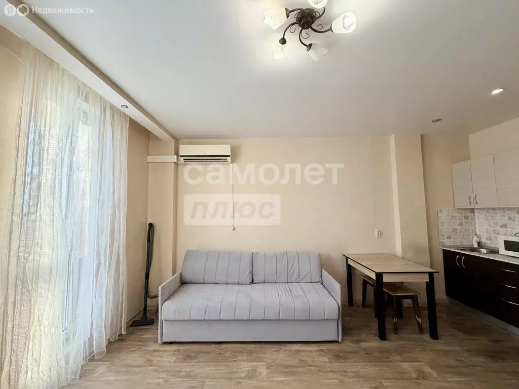 Квартира-студия: Волгоград, улица Малиновского, 8А (29.7 м) - Фото 1