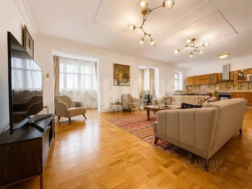 4-к кв. Москва Давыдковская ул., 3 (210.0 м) - Фото 1