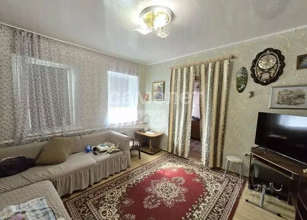 Дом в Краснодарский край, Тимашевский район, Дербентское с/пос, Мирный ... - Фото 2