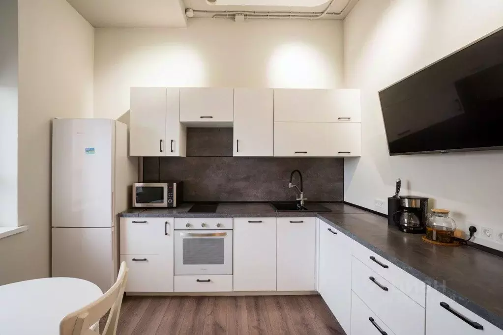 2-к кв. Свердловская область, Екатеринбург пер. Трамвайный, 2к2 (56.2 ... - Фото 1