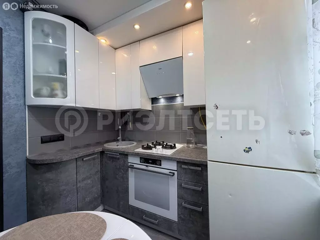 2-комнатная квартира: Мурманск, улица Олега Кошевого, 24 (43 м) - Фото 1