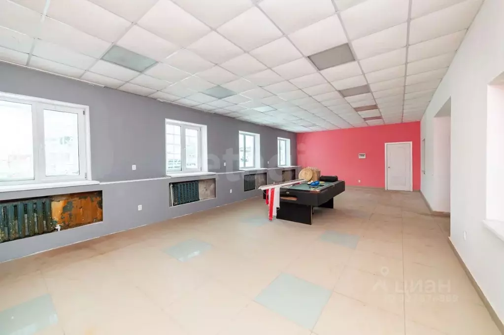 Помещение свободного назначения в Курганская область, Курган ул. ... - Фото 1