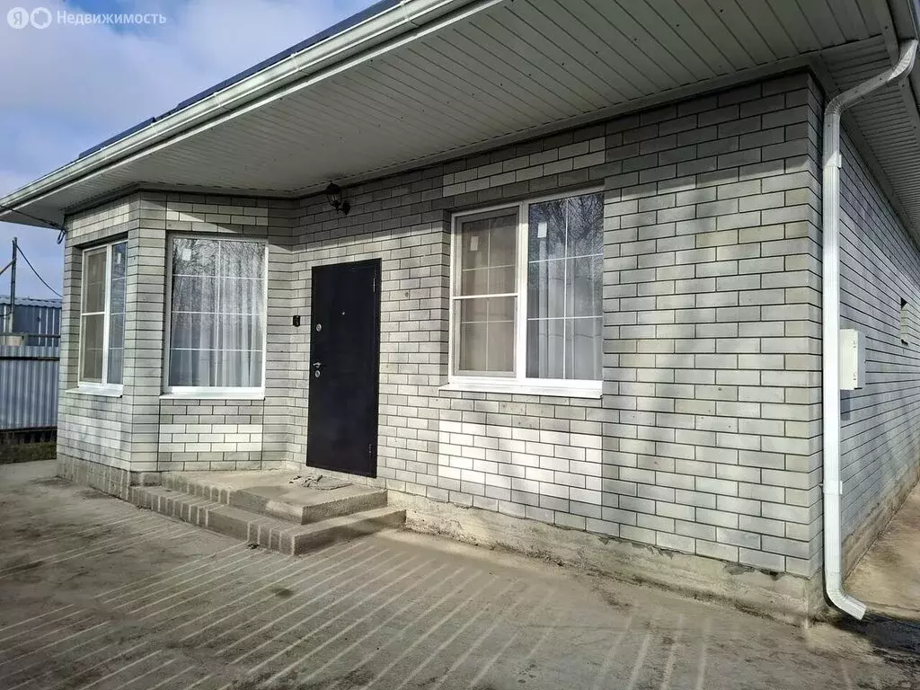 Дом в Динской район, станица Новотитаровская (95 м) - Фото 2