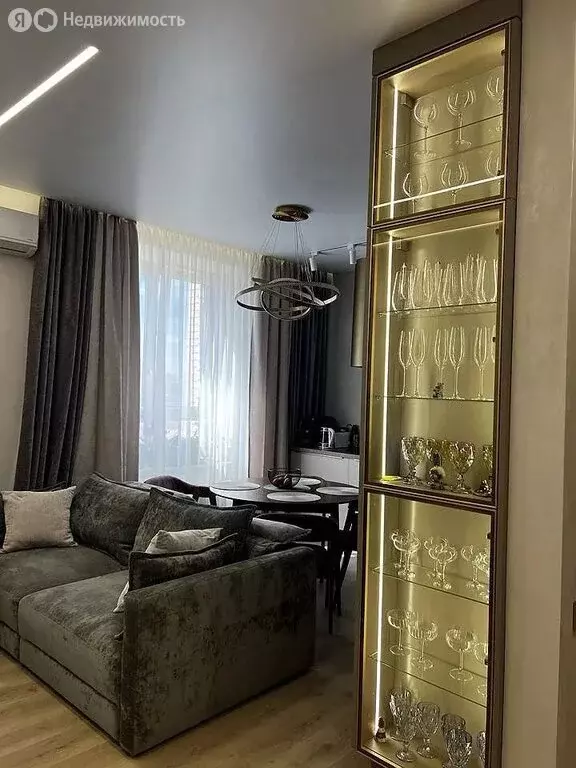 3-комнатная квартира: Тюмень, улица Тимофея Кармацкого, 11к1 (99.7 м) - Фото 1