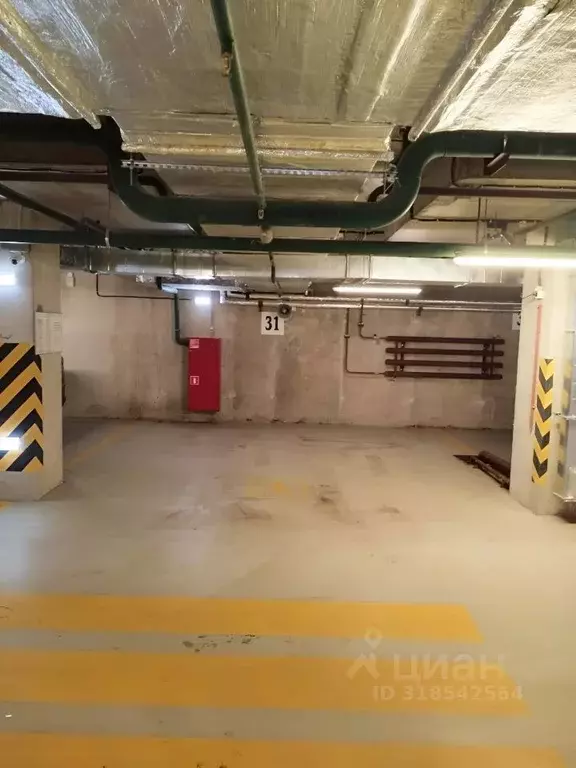 Гараж в Санкт-Петербург ул. Парфеновская, 9к2 (30 м) - Фото 0