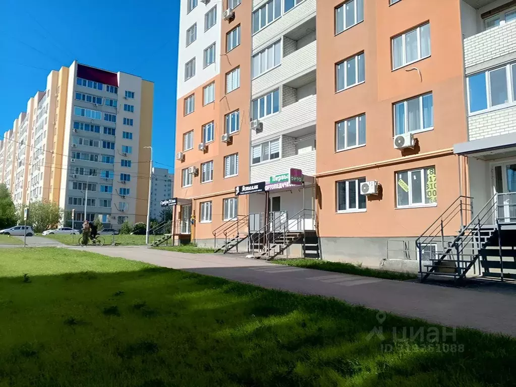 Торговая площадь в Саратовская область, Саратов ул. Имени К.П. ... - Фото 0