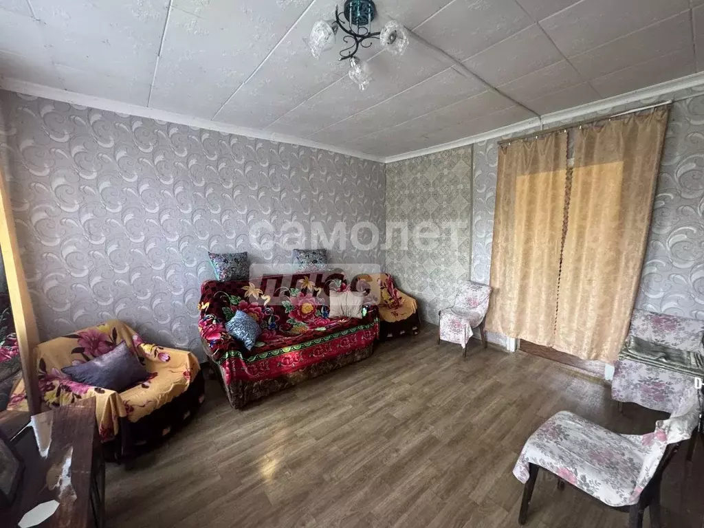 Дом в Курская область, Солнцевский район, Зуевский сельсовет, д. ... - Фото 0