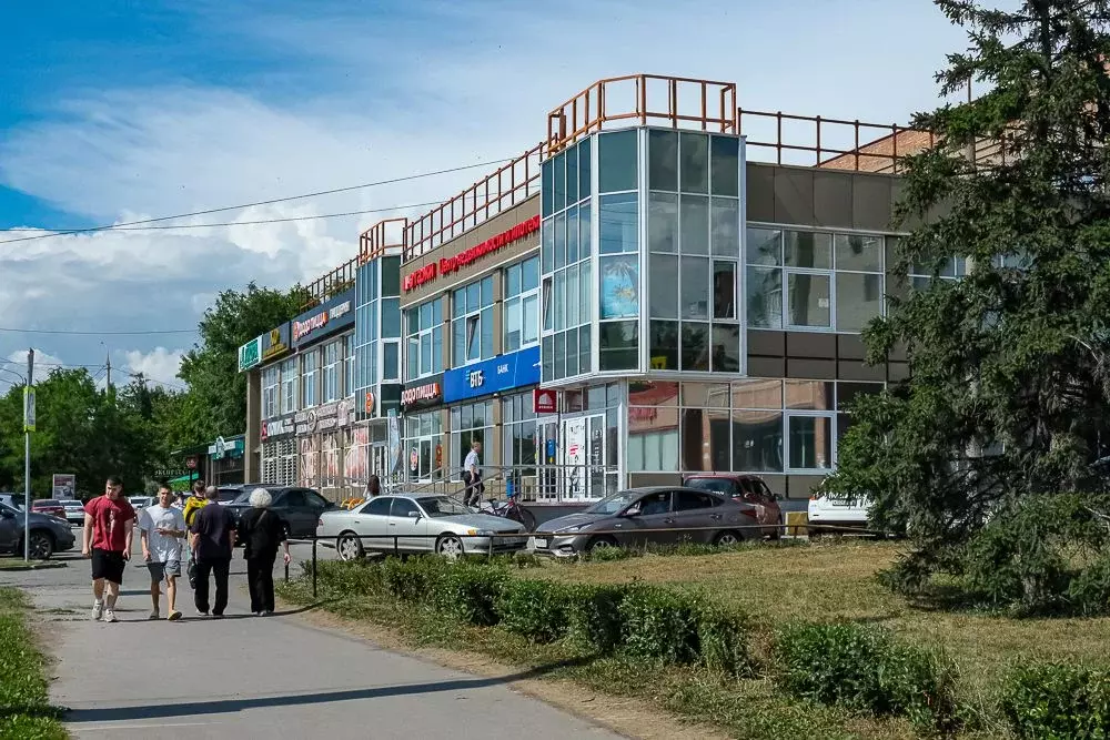 Помещение свободного назначения в Омская область, Омск ул. Красный ... - Фото 0