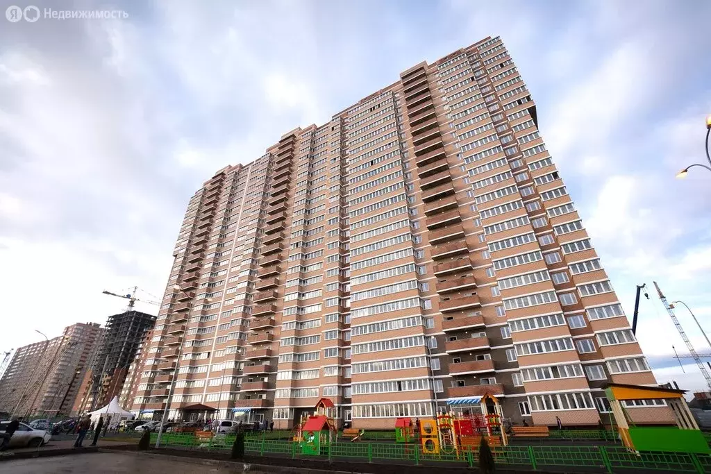 1-комнатная квартира: Краснодар, улица им. Героя Яцкова И.В., 1/10 ... - Фото 1