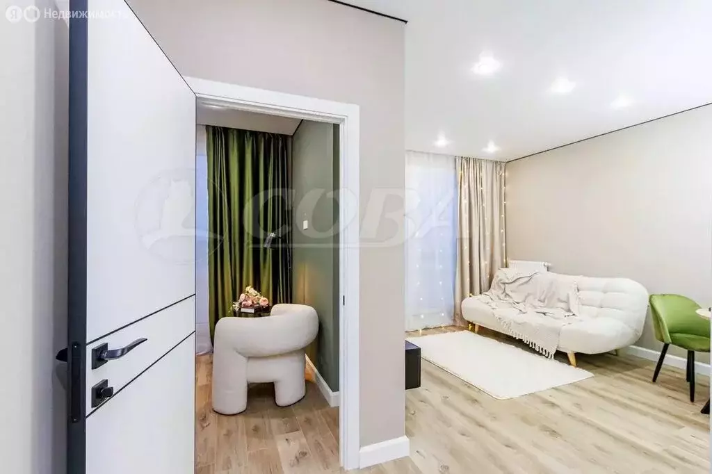 1-комнатная квартира: Тюмень, улица Фармана Салманова, 1 (40 м) - Фото 2