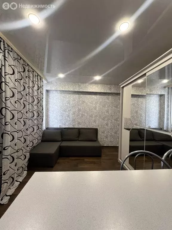 3-комнатная квартира: Краснокаменск, 8-й микрорайон, 821 (61.5 м) - Фото 0