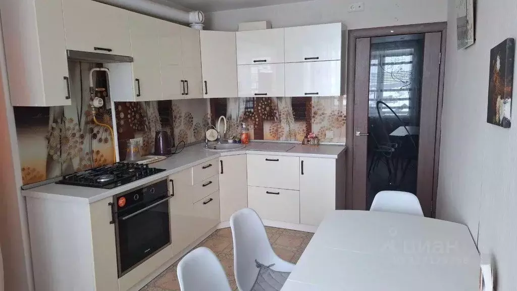 2-к кв. Татарстан, Зеленодольск ул. Королева, 19 (64.0 м) - Фото 1