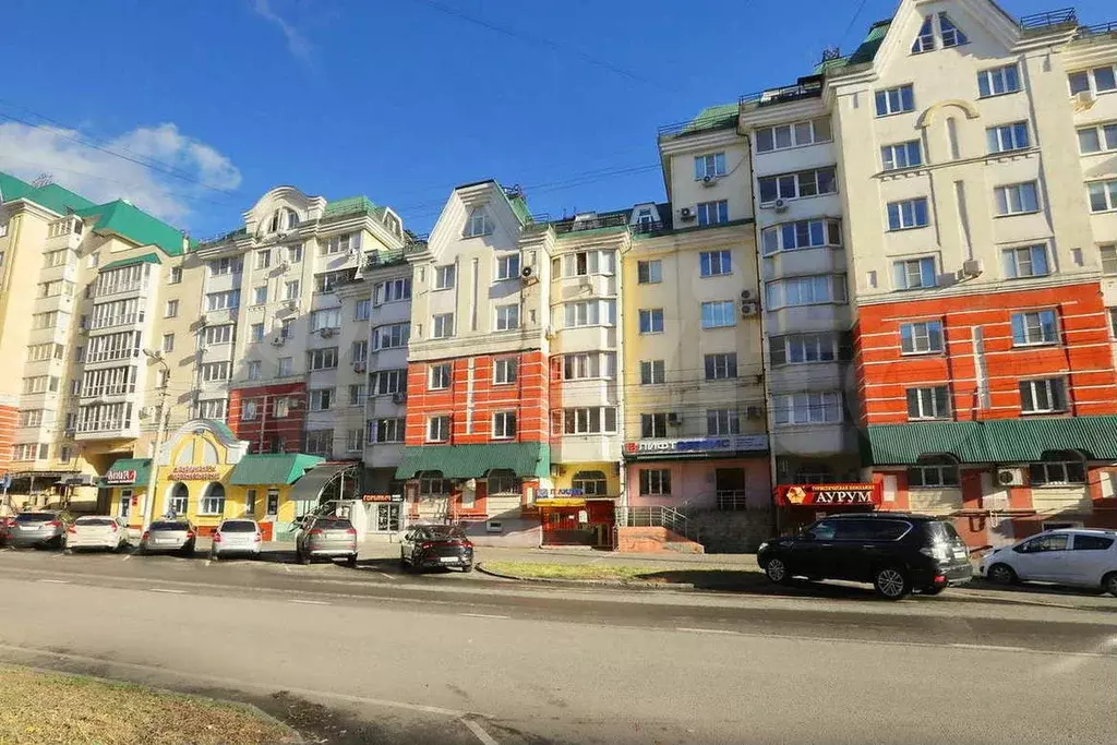 3-к. квартира, 93 м, 4/6 эт. - Фото 0