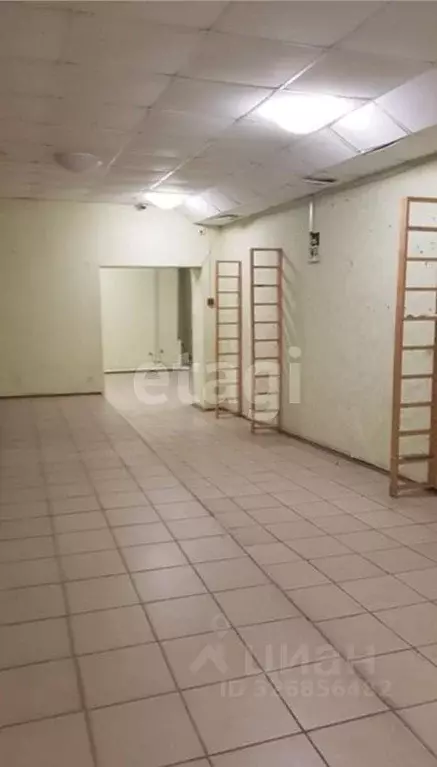Помещение свободного назначения в Свердловская область, Нижний Тагил ... - Фото 1
