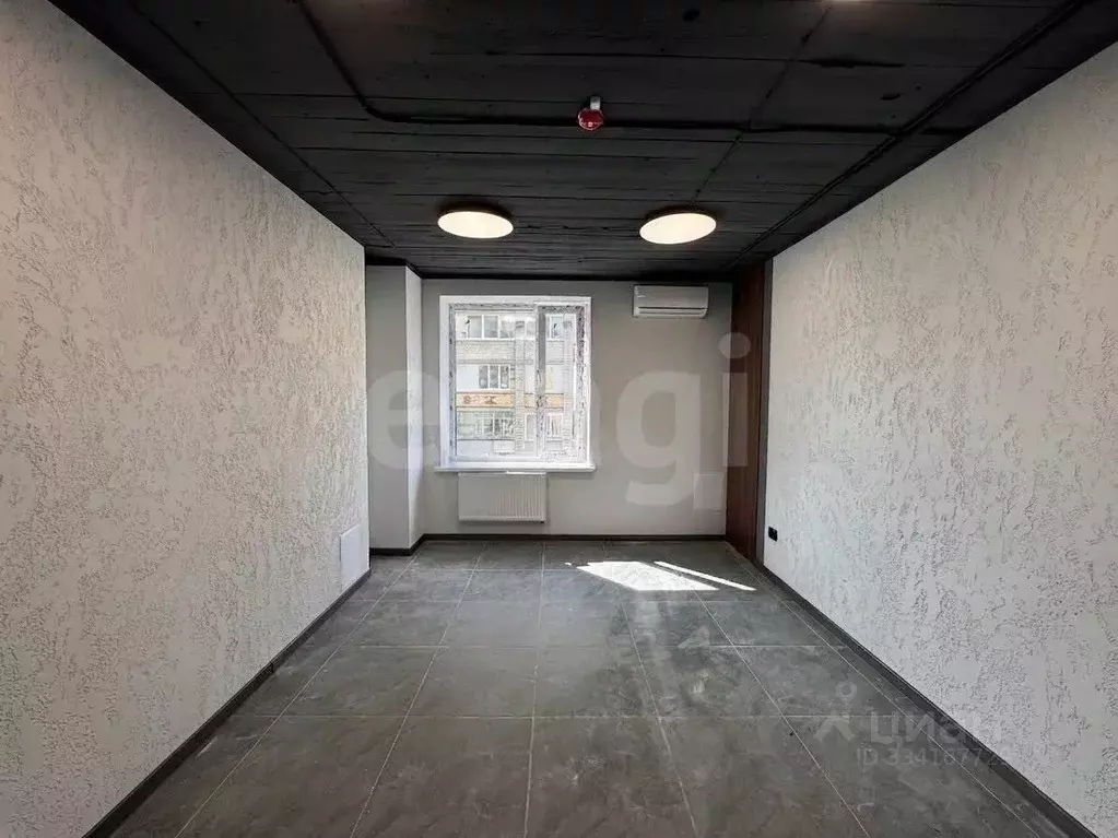 Офис в Тюменская область, Тюмень ул. 50 лет Октября, 88 (18 м) - Фото 1