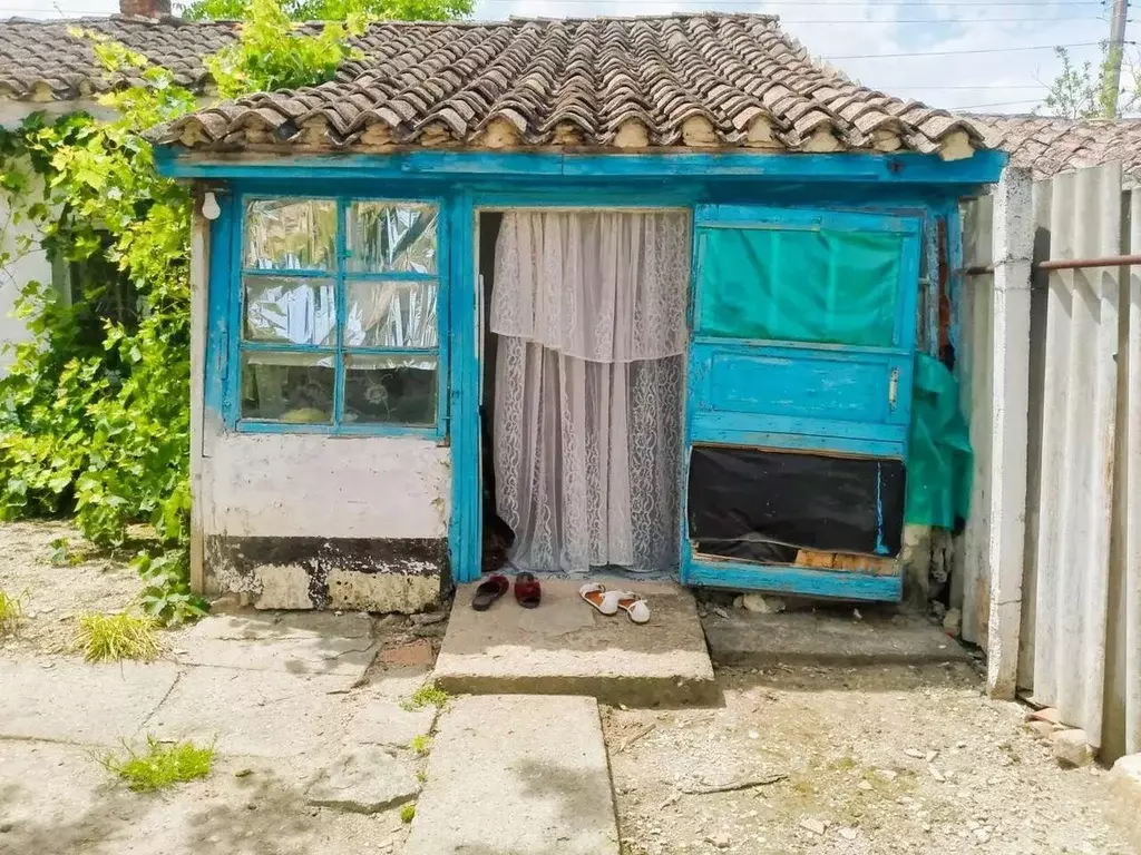 Дом в Крым, Белогорск ул. Луначарского (45 м) - Фото 1