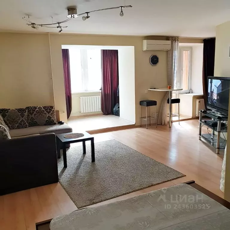 1-к кв. Татарстан, Казань ул. Сафиуллина, 50а (48.0 м) - Фото 0