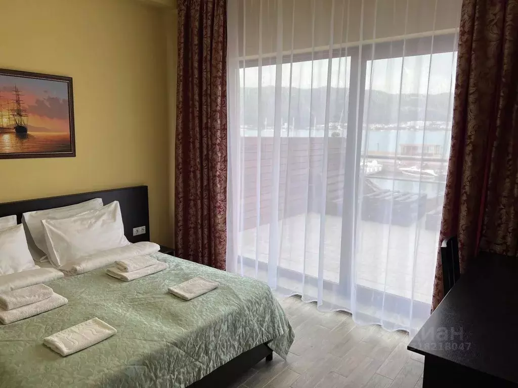 Комната Краснодарский край, Геленджик ул. Набережная, 5 (12.0 м) - Фото 1