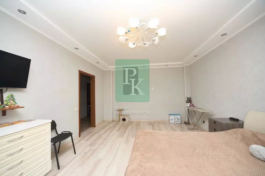 2-к кв. Севастополь просп. Победы, 44Б (84.7 м) - Фото 1
