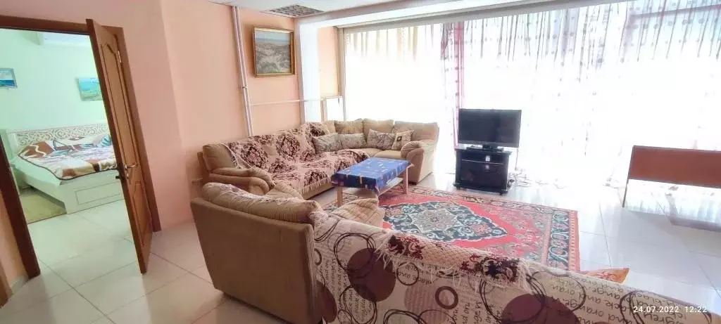 3-к кв. Ставропольский край, Кисловодск ул. Кирова, 33 (92.0 м) - Фото 0