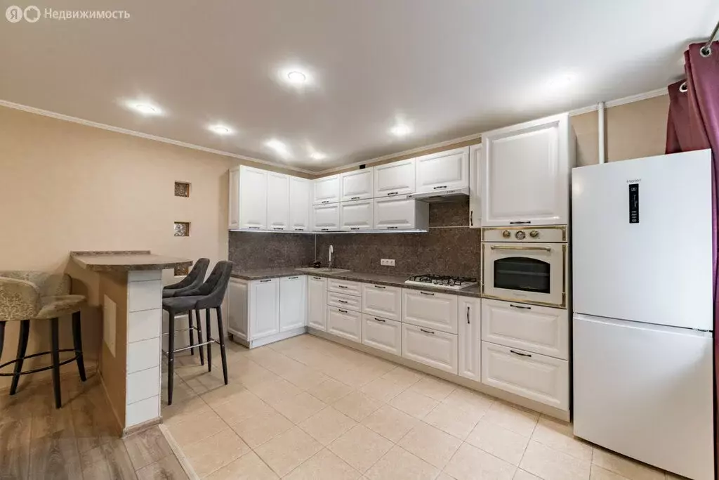 4-комнатная квартира: Казань, улица Блюхера, 4 (82.1 м) - Фото 1