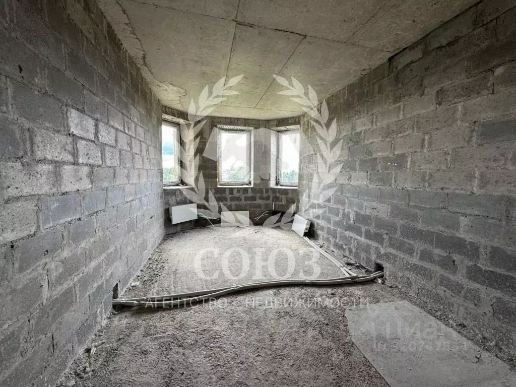 2-к кв. Калужская область, Медынь ул. Митрофанова, 44 (61.4 м) - Фото 2