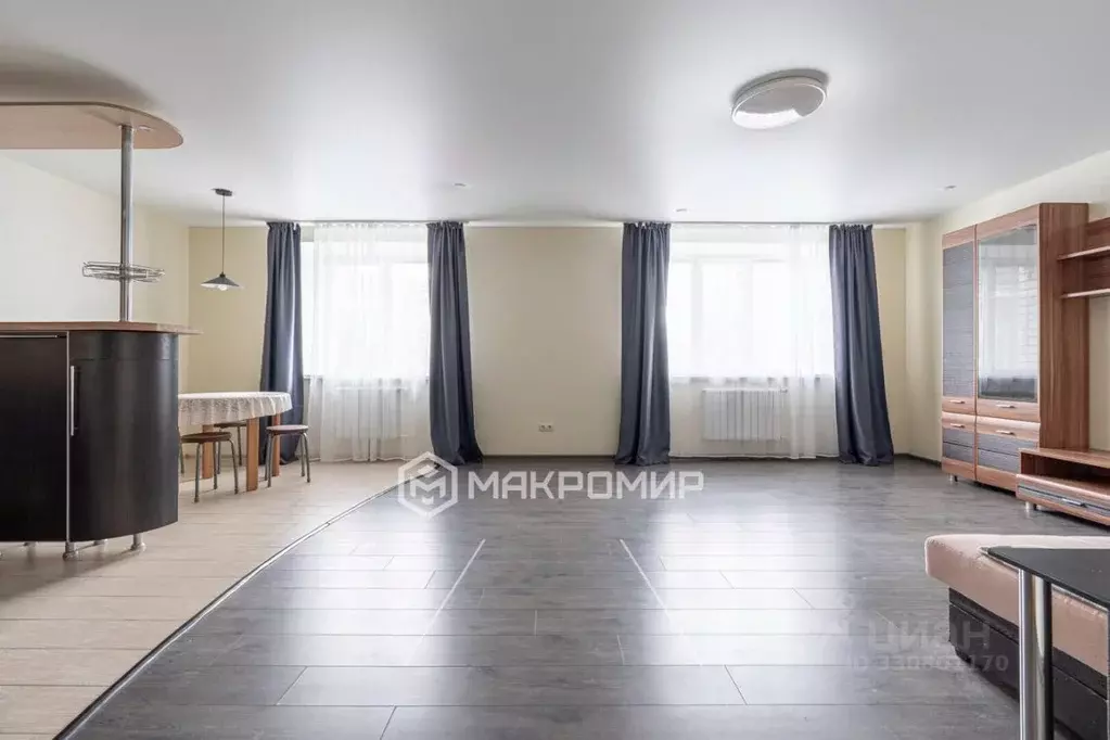 2-к кв. Татарстан, Казань ул. Мидхата Булатова, 5 (82.0 м) - Фото 1
