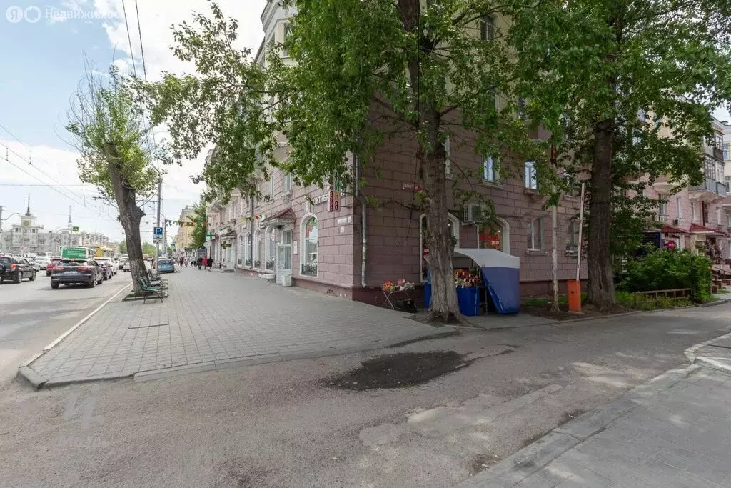 2-комнатная квартира: Барнаул, проспект Ленина, 93 (56.8 м) - Фото 1