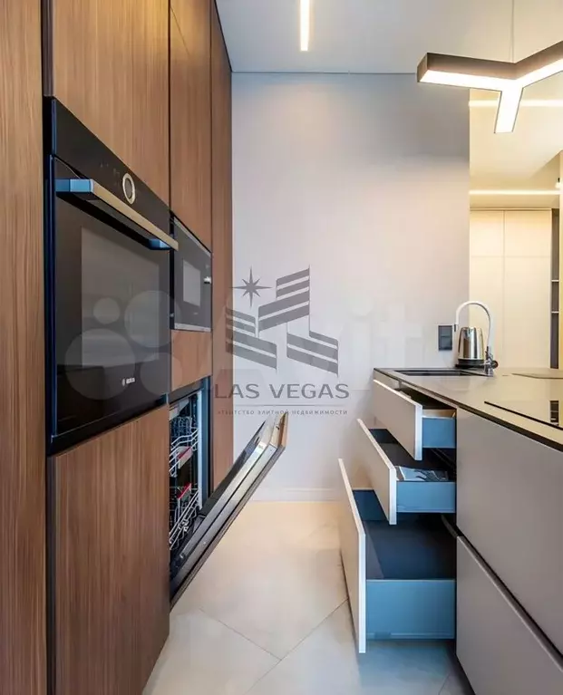 3-к. квартира, 117 м, 5/8 эт. - Фото 1