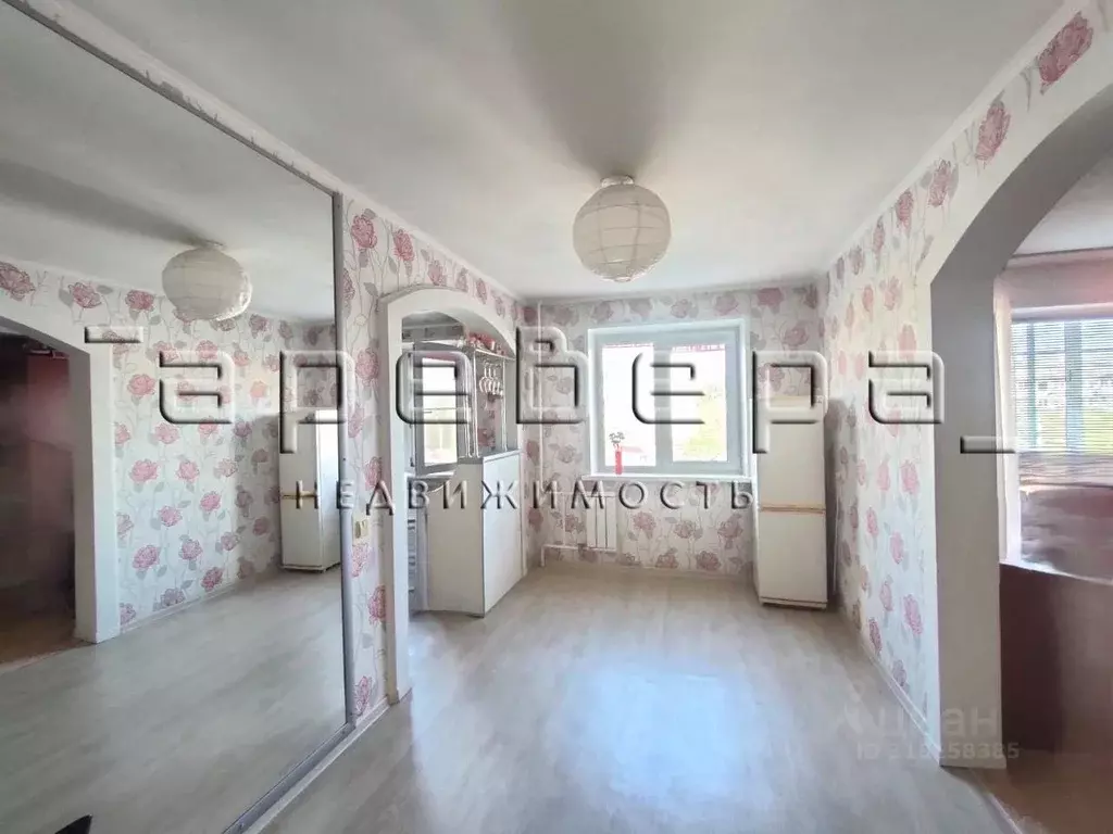 3-к кв. Красноярский край, Красноярск ул. Александра Матросова, 8 ... - Фото 0
