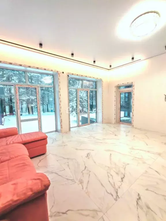 Дом в Иркутская область, Иркутский муниципальный округ, д. Карлук, ... - Фото 1