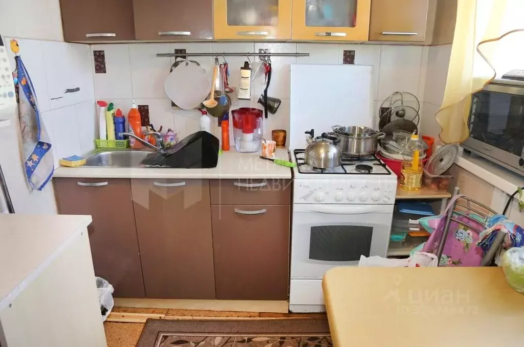 4-к кв. Тюменская область, Тюмень ул. Дзержинского, 23 (63.0 м) - Фото 1